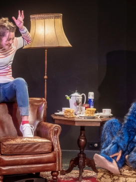 cover-theater-Ungeheuer